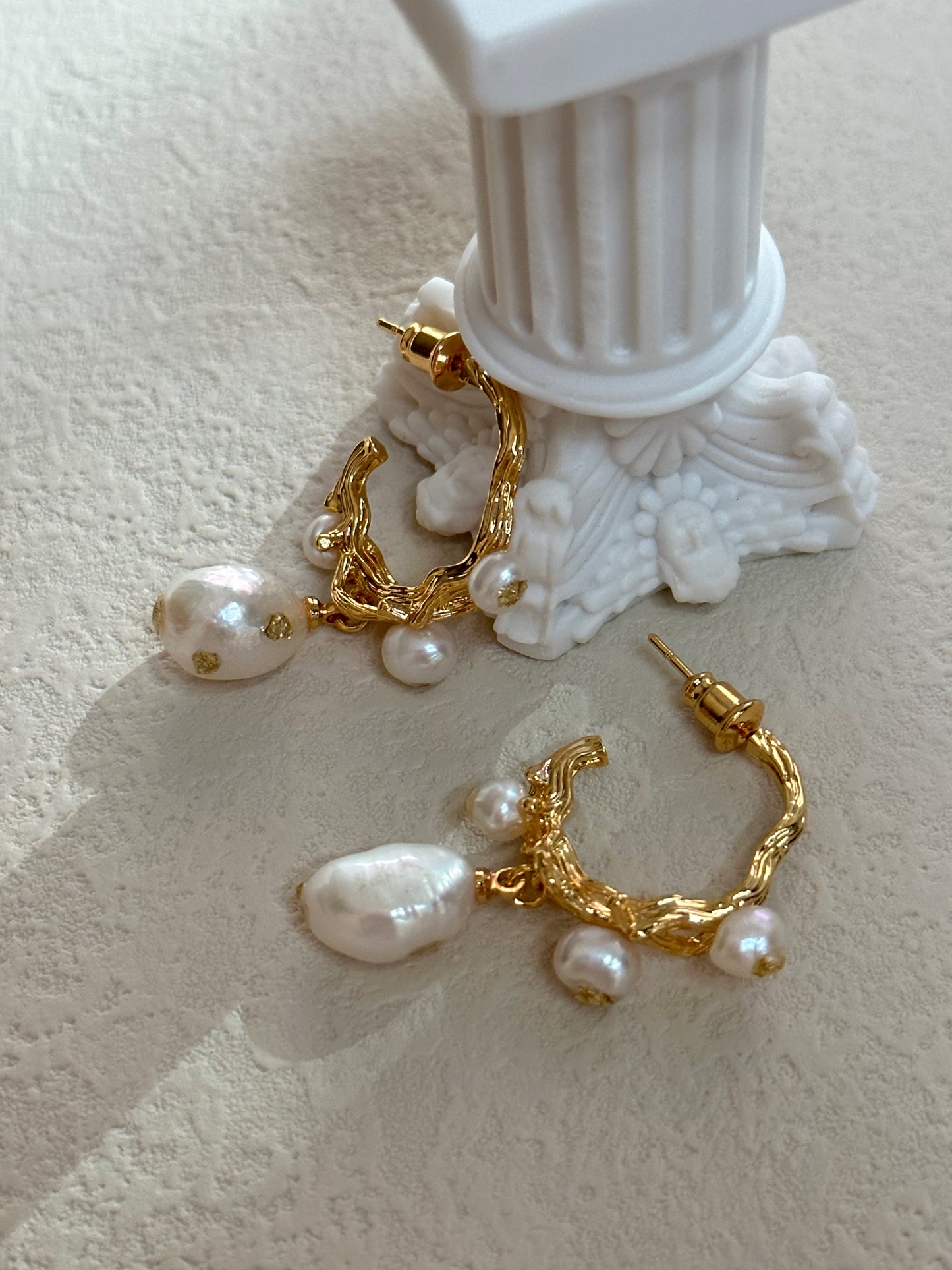 Sania Natural Pearl Hoop Earrings